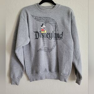 Disneyland resort crew sweatshirt gray | size s